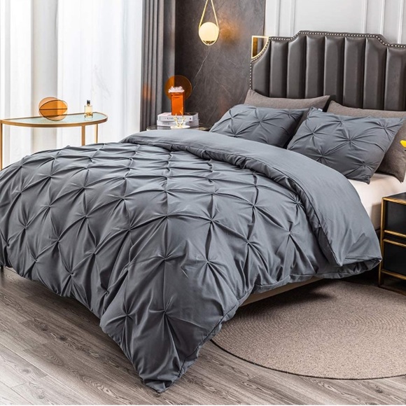 Queen 3 Pcs Pinch Pleated Duvet Cover with Zipper - Picture 5 of 9